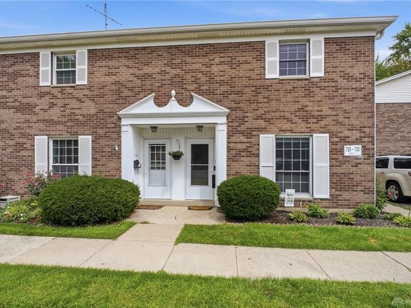 729 Clareridge Lane, Centerville, OH 45458 Photo 1