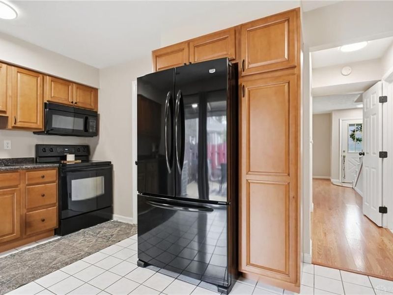 729 Clareridge Lane, Centerville, OH 45458 Photo 10