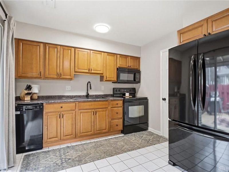 729 Clareridge Lane, Centerville, OH 45458 Photo 8