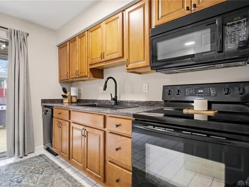 729 Clareridge Lane, Centerville, OH 45458 Photo 9