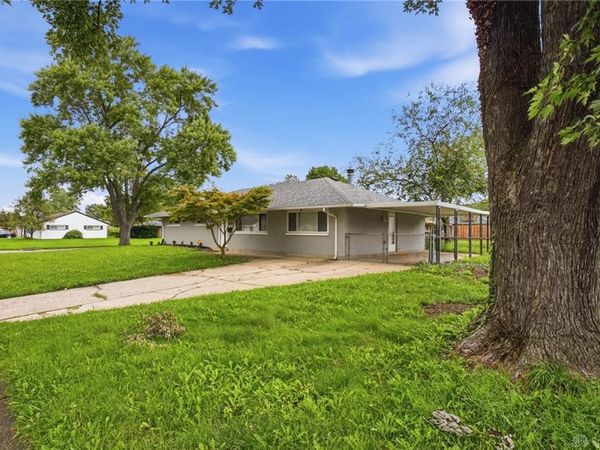 3960 Waterbury Drive, Kettering, OH 45439
