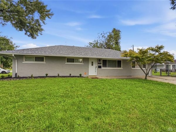 3960 Waterbury Drive, Kettering, OH 45439
