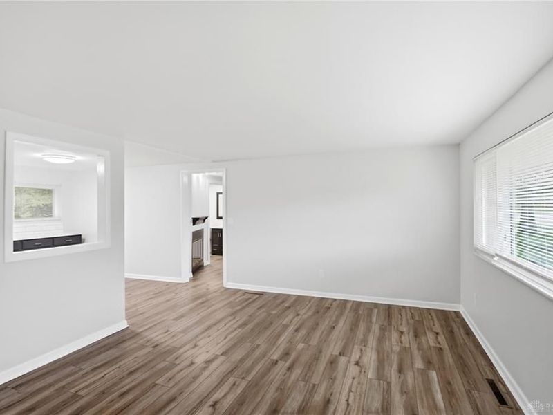 3960 Waterbury Drive, Kettering, OH 45439 Photo 9