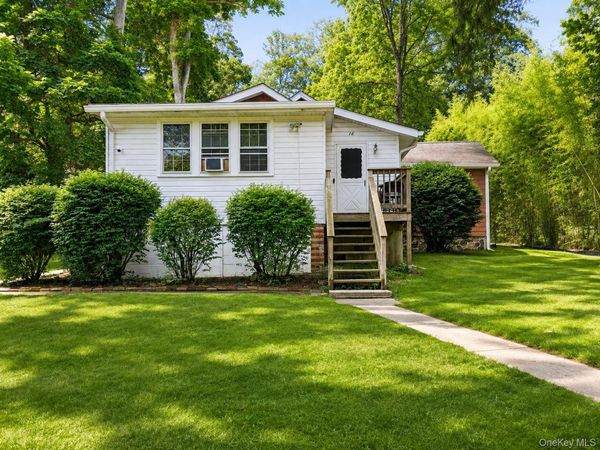 18 Hall Avenue , Goldens Bridge, NY 10526