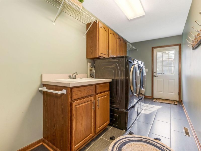 1365 Normandy Drive , Newark, OH 43055 Photo 22