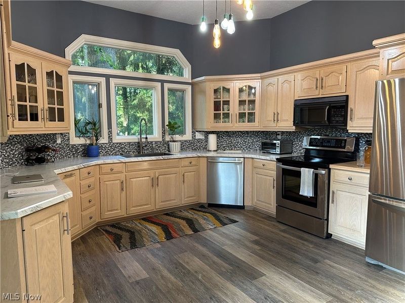 1556 Eden Drive, Wooster, OH 44691 Photo 12