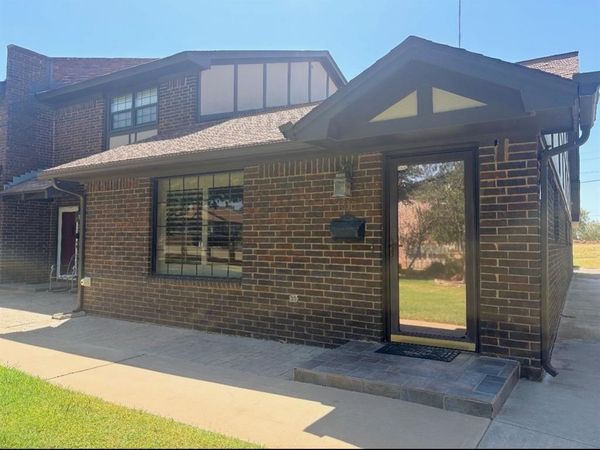1315 Canterbury Boulevard, Altus, OK 73521