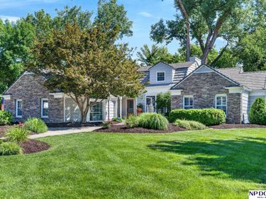 1877 S 107th Street, Omaha, NE 68124