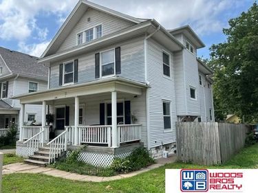 329 S 27th Street, Lincoln, NE 68510