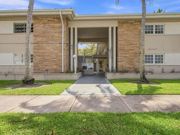 6511 Santona St , Unit C6, Coral Gables, FL 33146