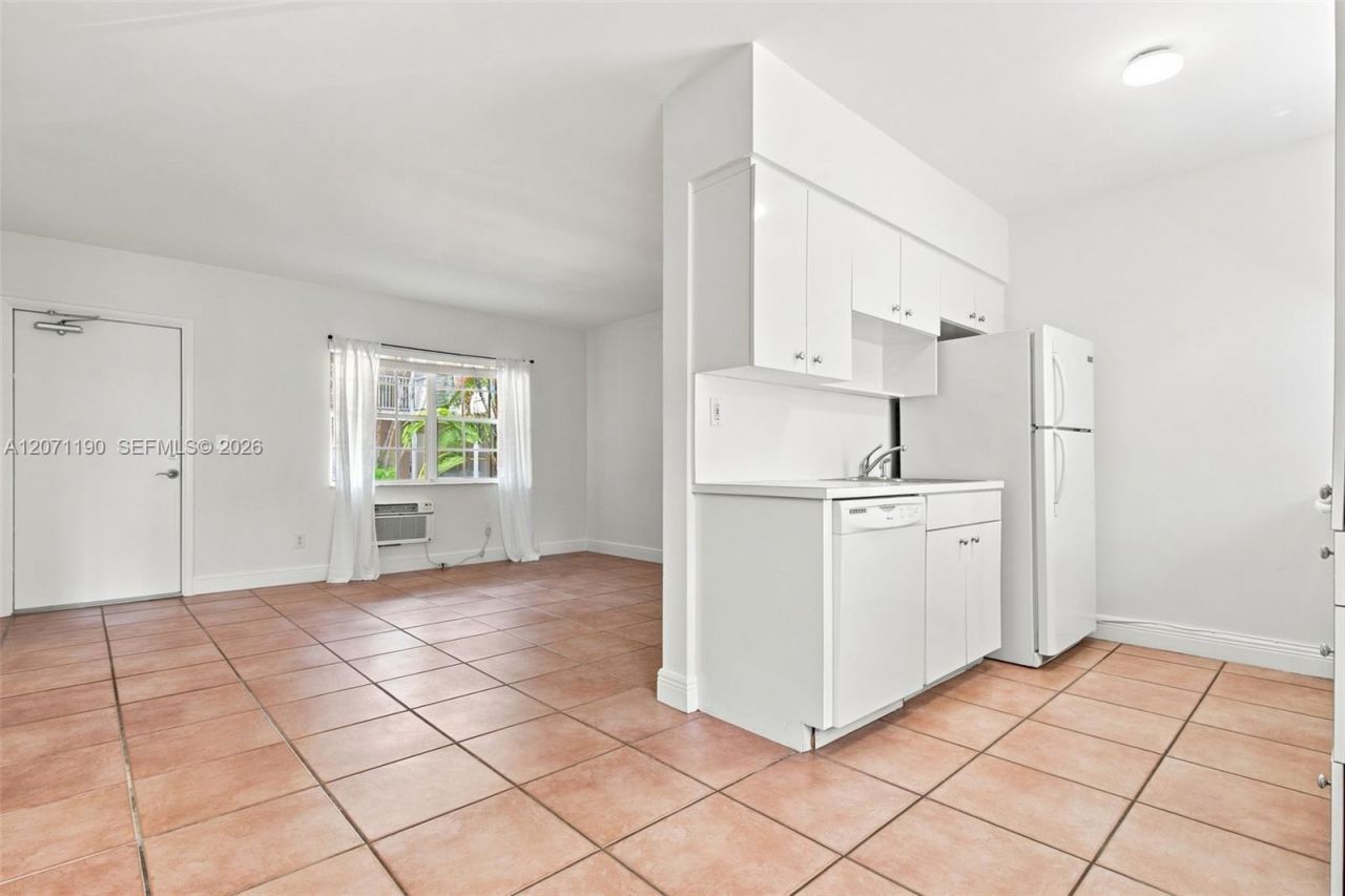 6511 Santona St , Unit C6, Coral Gables, FL 33146 Photo