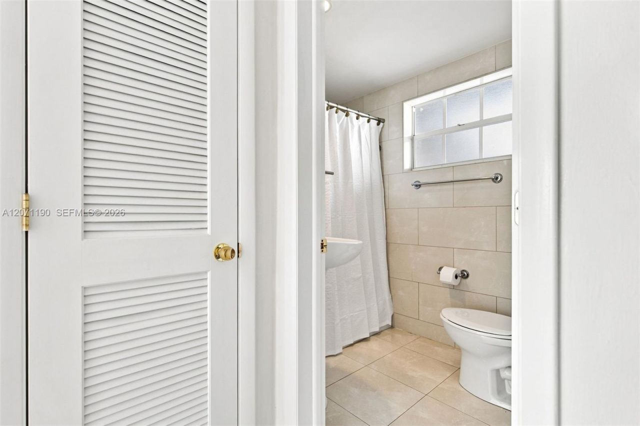 6511 Santona St , Unit C6, Coral Gables, FL 33146 Photo