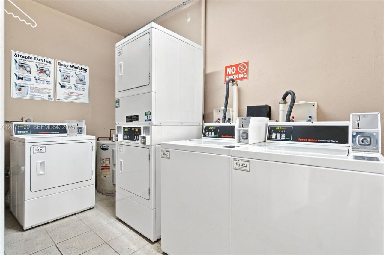 6511 Santona St , Unit C6, Coral Gables, FL 33146 Photo