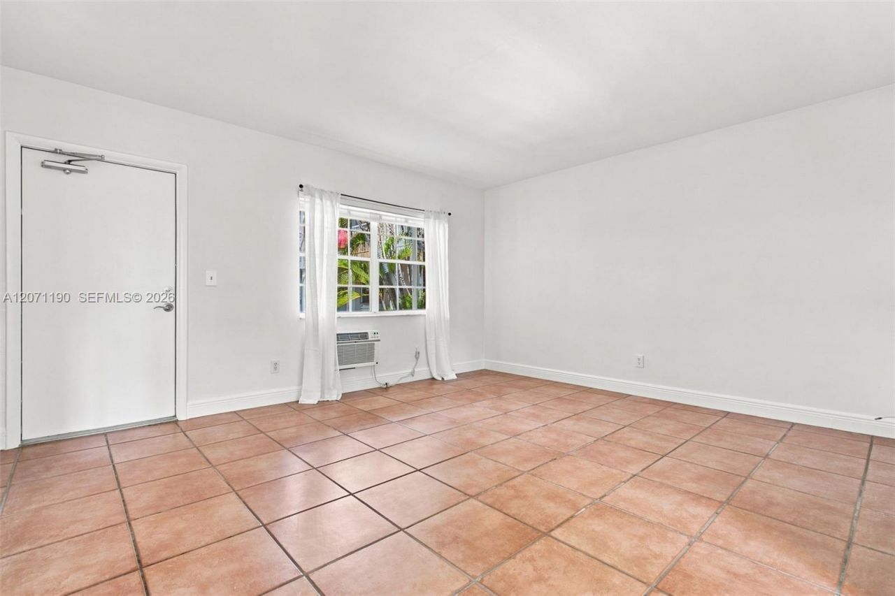 6511 Santona St , Unit C6, Coral Gables, FL 33146 Photo