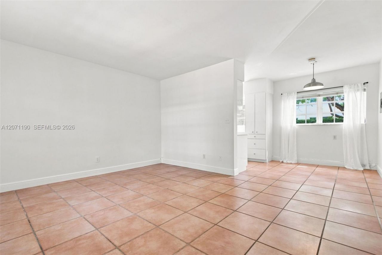 6511 Santona St , Unit C6, Coral Gables, FL 33146 Photo