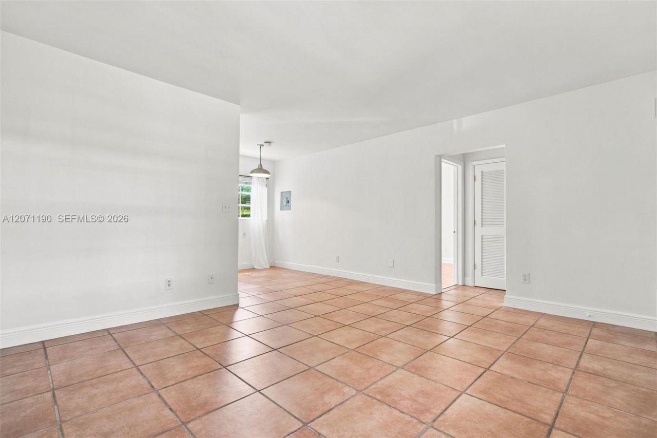 6511 Santona St , Unit C6, Coral Gables, FL 33146 Photo