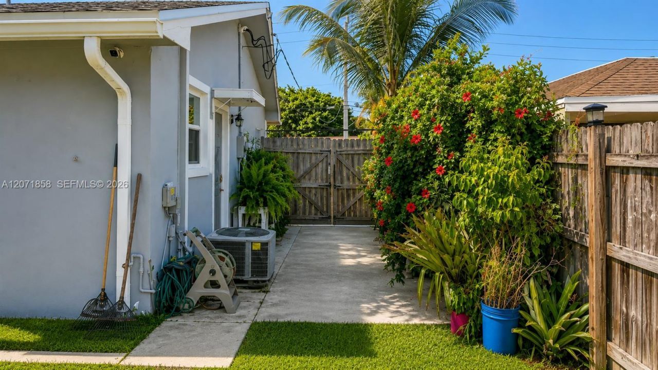 4806 Orlando Ave , West Palm Beach, FL 33417 Photo