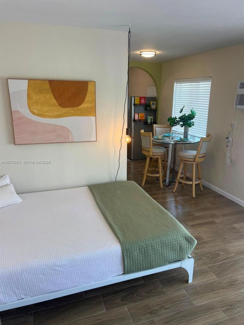 7720 Harding Ave, Unit 8, Miami Beach, FL 33141 Photo