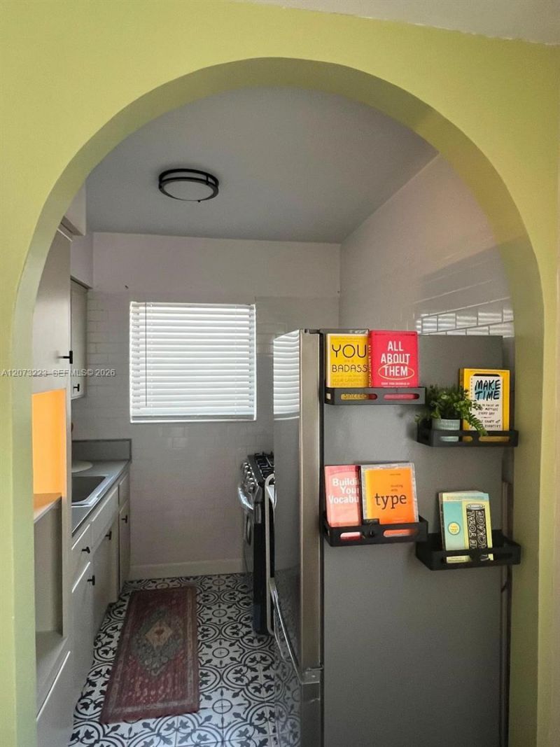 7720 Harding Ave, Unit 8, Miami Beach, FL 33141 Photo