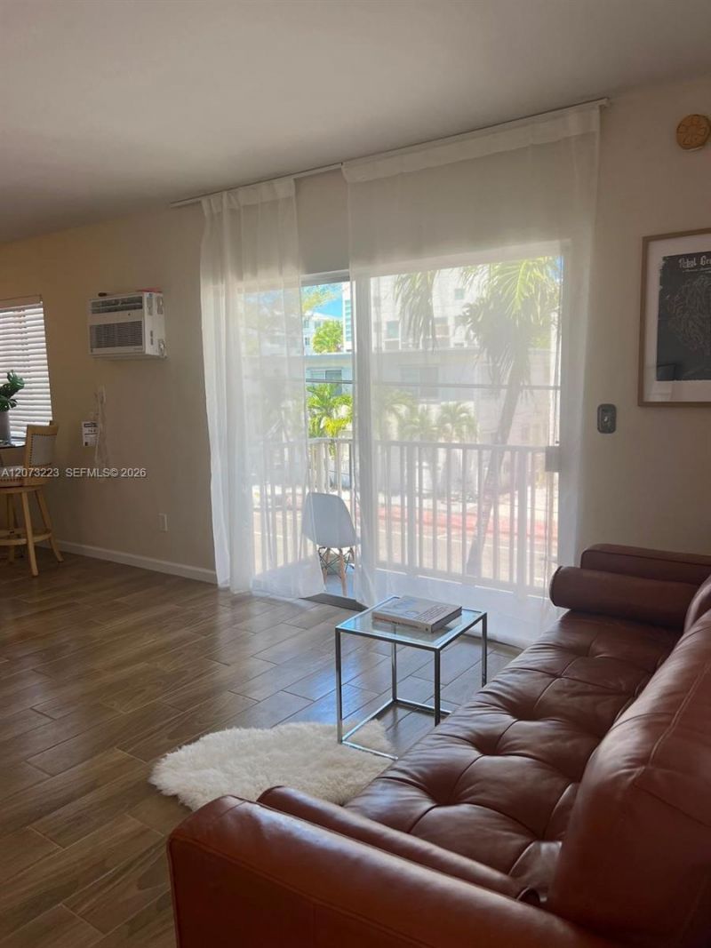 7720 Harding Ave, Unit 8, Miami Beach, FL 33141 Photo