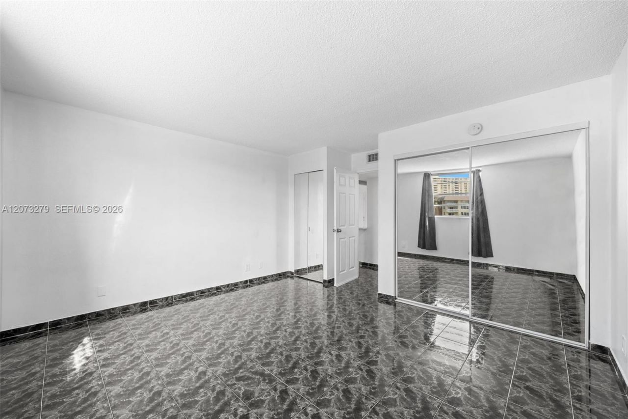 1913 S Ocean Dr, Unit 208A, Hallandale Beach, FL 33009 Photo