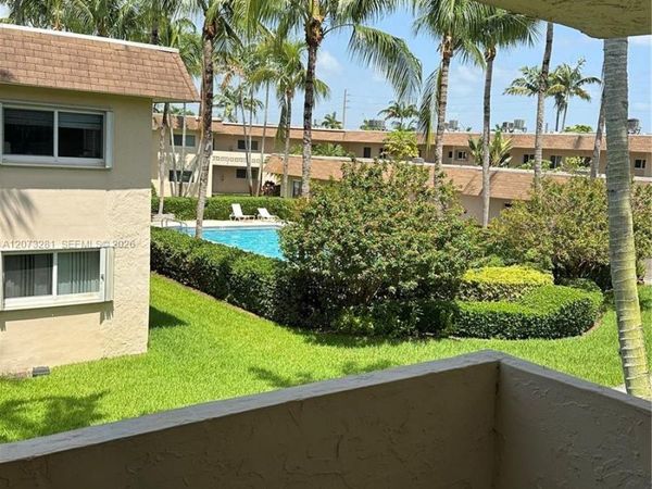 14500 SW 88th Ave , Unit 220, Palmetto Bay, FL 33176