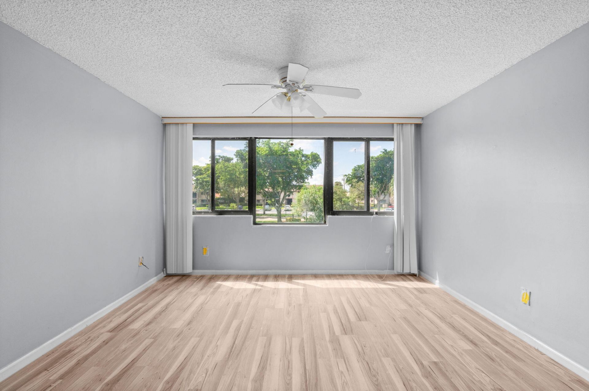 10837 W Clairmont Circle, Unit 208, Tamarac, FL 33321 Photo