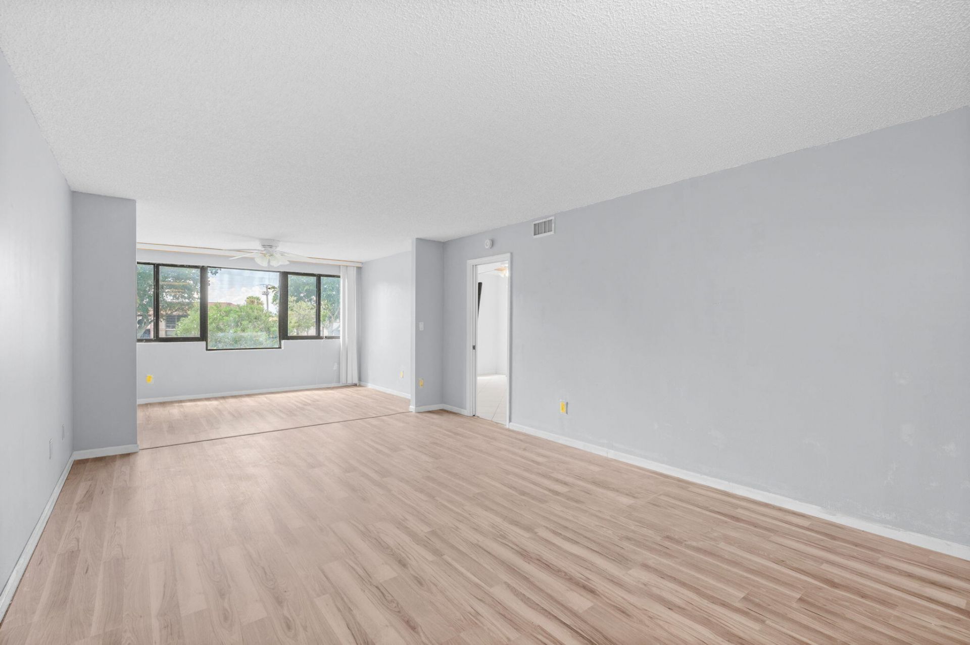 10837 W Clairmont Circle, Unit 208, Tamarac, FL 33321 Photo