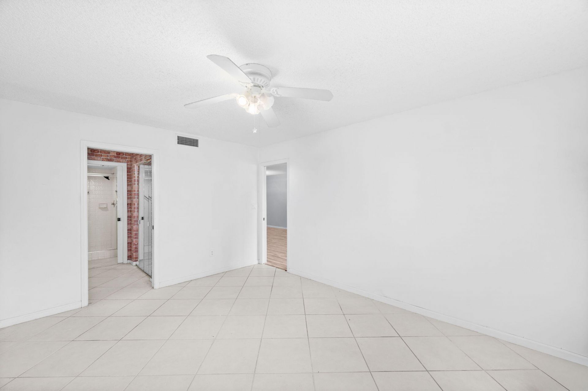 10837 W Clairmont Circle, Unit 208, Tamarac, FL 33321 Photo