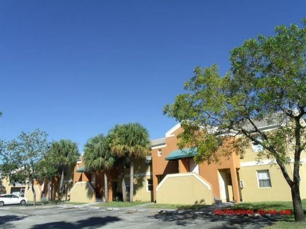 2431 NW 56th Avenue, Unit 204, Lauderhill, FL 33313