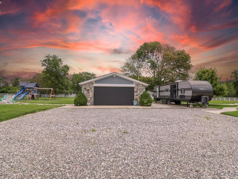 1553 NW Catawba Road, Port Clinton, OH 43452 Photo 2