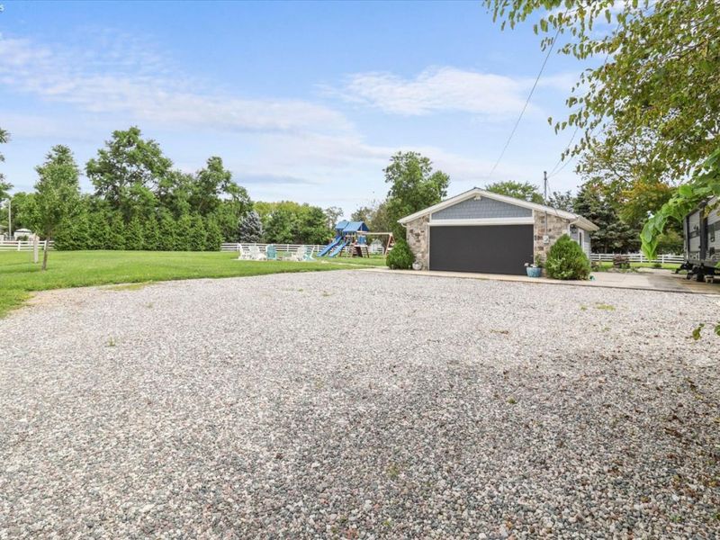 1553 NW Catawba Road, Port Clinton, OH 43452 Photo 3