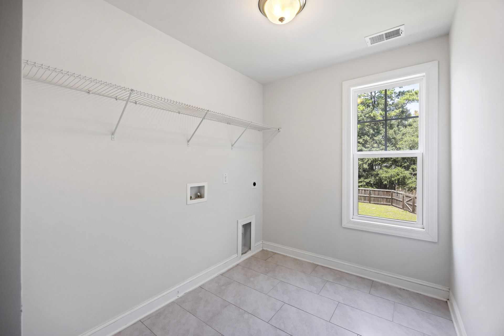 1279 Hammrick Lane Photo 34
