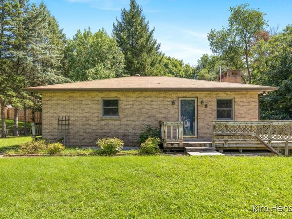 1085 4 Mile Road NE, Grand Rapids, MI 49525