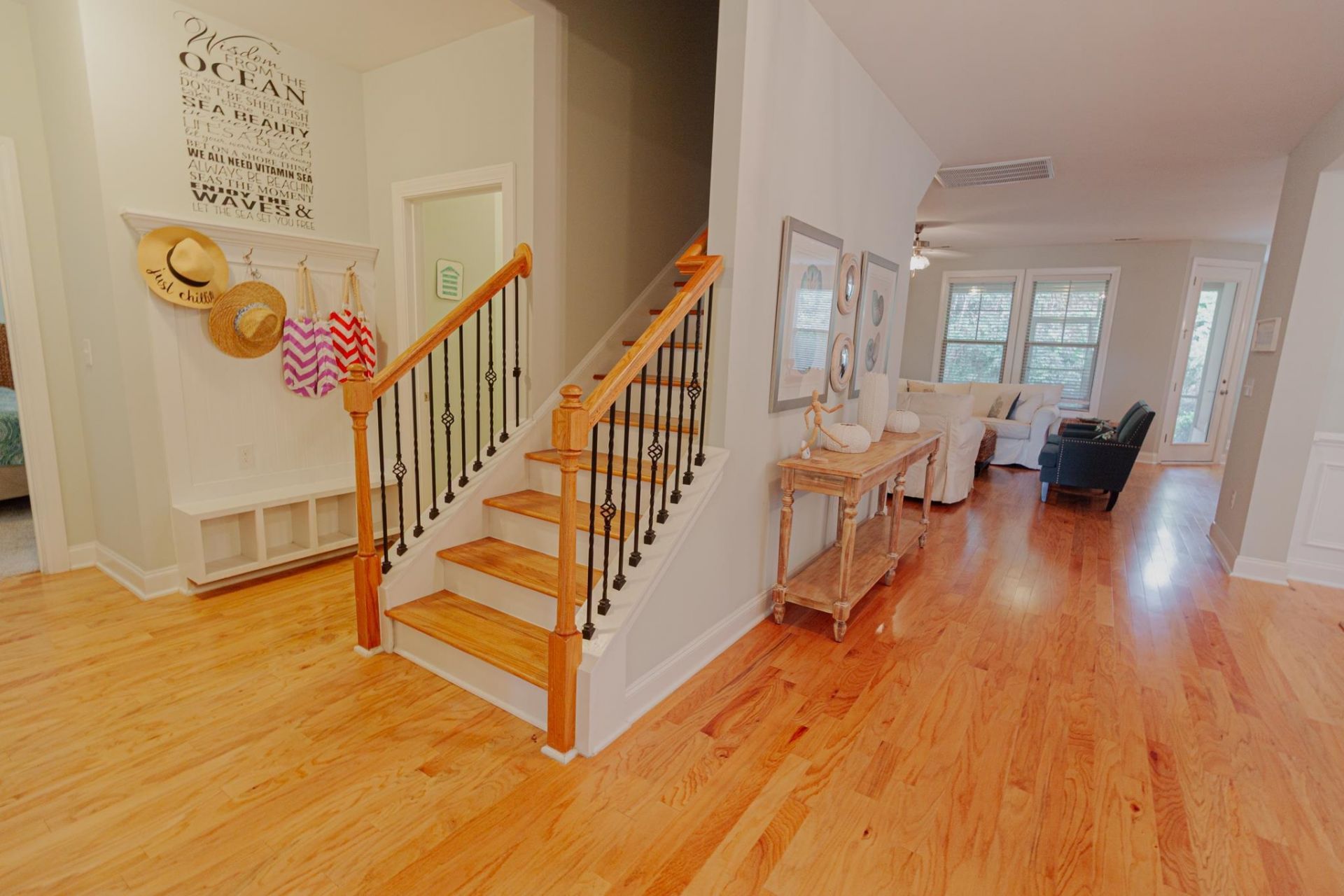 2402 Via Palma Dr. Photo 4
