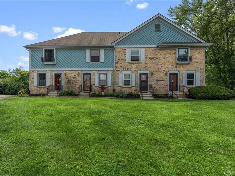 7827 Port Circle, Centerville, OH 45459 Photo 1