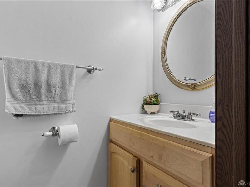 7827 Port Circle, Centerville, OH 45459 Photo 12