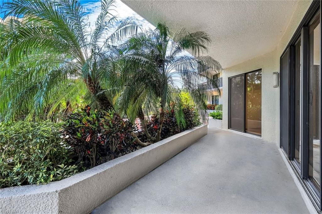 6075 Pelican Bay Blvd, Unit 104, Naples, FL 34108 Photo