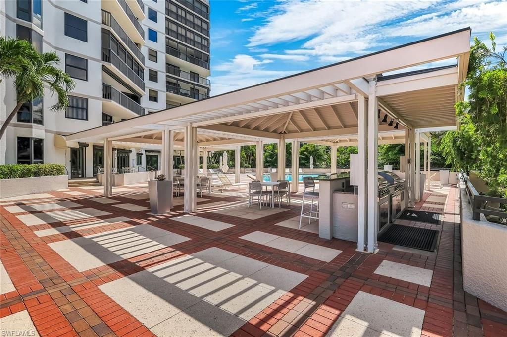 6075 Pelican Bay Blvd, Unit 104, Naples, FL 34108 Photo