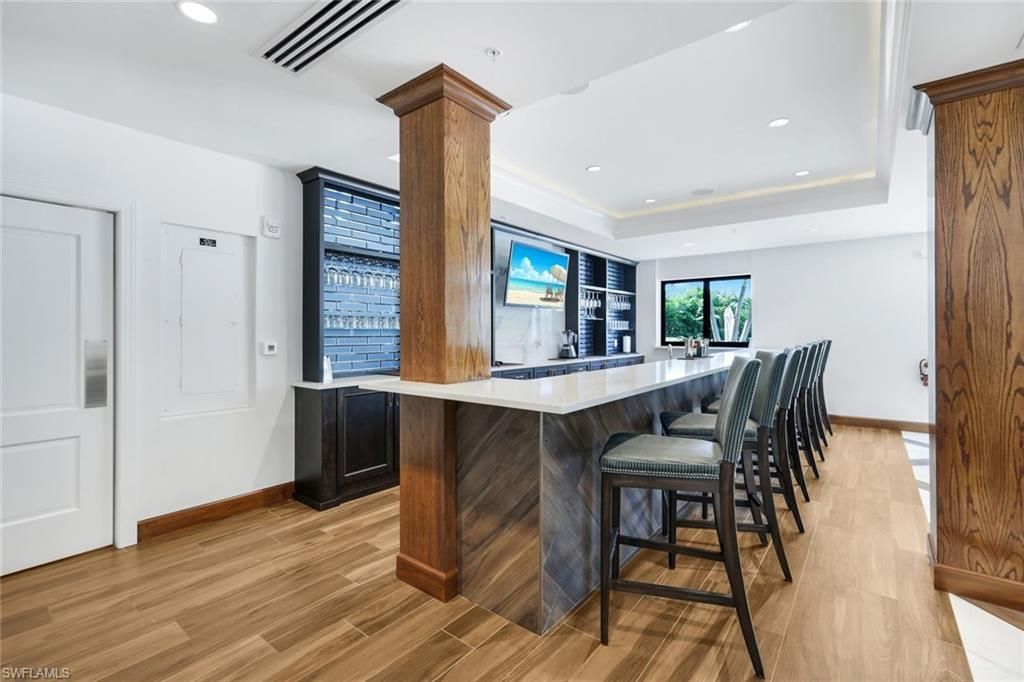 6075 Pelican Bay Blvd, Unit 104, Naples, FL 34108 Photo