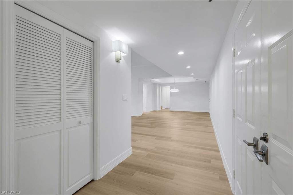 6075 Pelican Bay Blvd, Unit 104, Naples, FL 34108 Photo