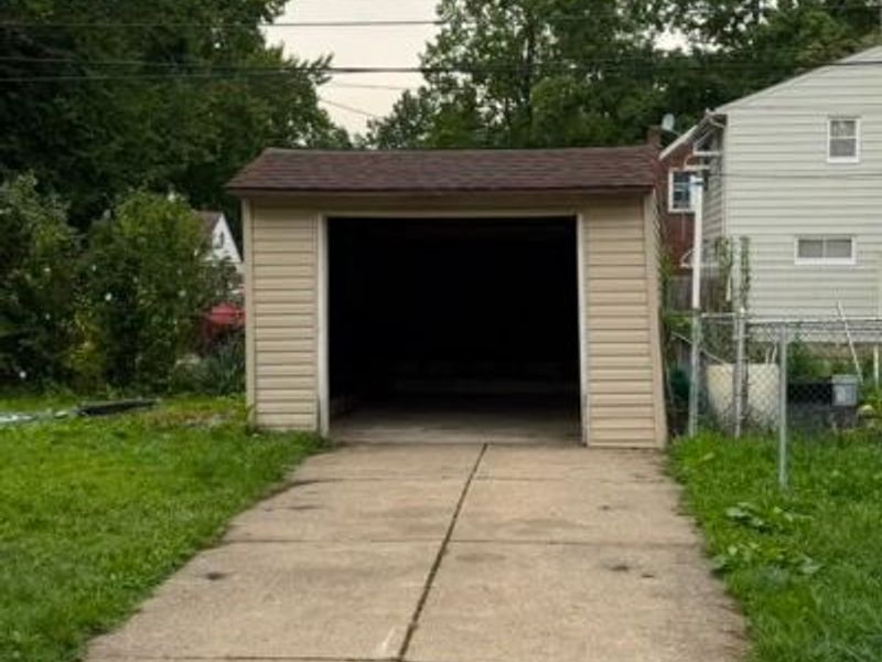 10009 Sladden Avenue , Garfield Heights, OH 44125 Photo 13