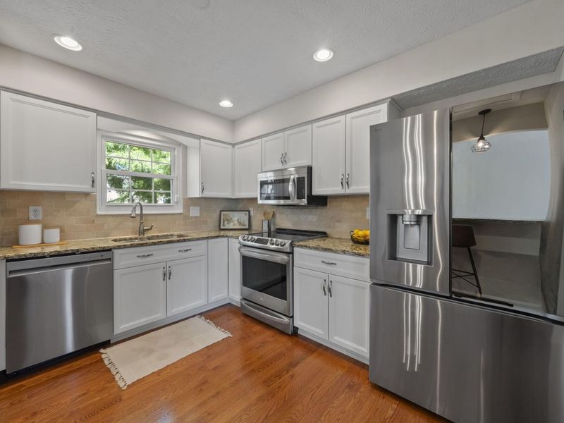 3700 Mountshannon Road, Columbus, OH 43221 Photo 8