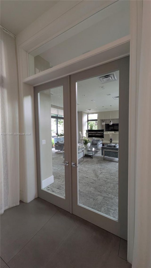 8001 NW 41st St, Unit F-204, Doral, FL 33166 Photo