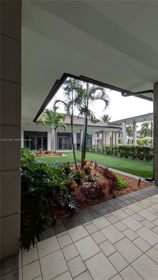 8001 NW 41st St, Unit F-204, Doral, FL 33166 Photo
