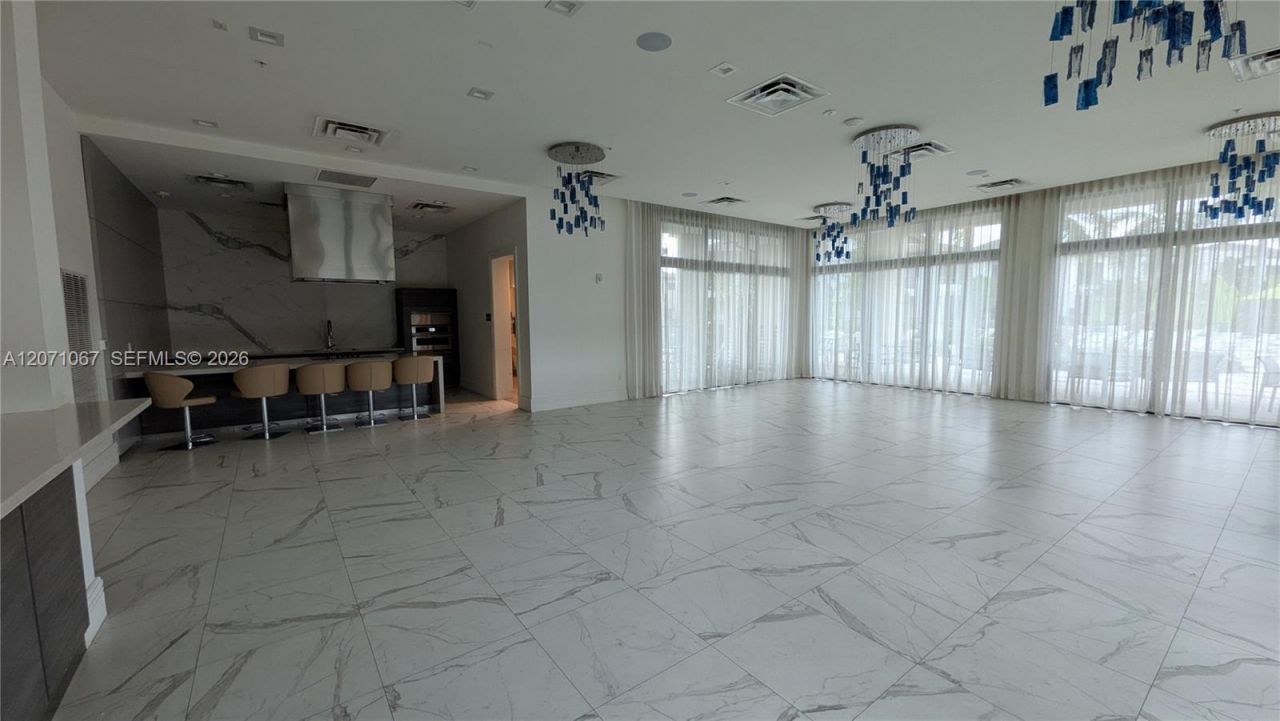 8001 NW 41st St, Unit F-204, Doral, FL 33166 Photo