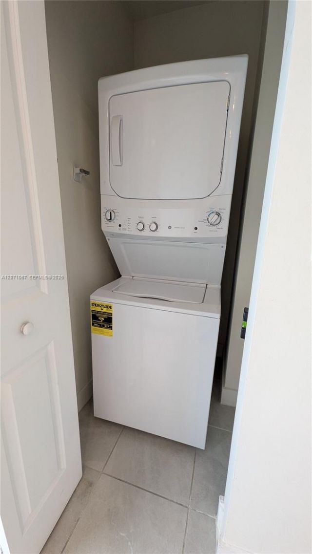 8001 NW 41st St, Unit F-204, Doral, FL 33166 Photo