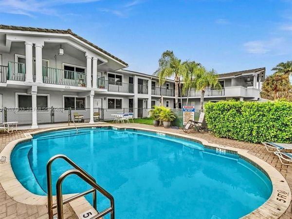 4001 NE 21st Ave, Unit 203, Fort Lauderdale, FL 33308