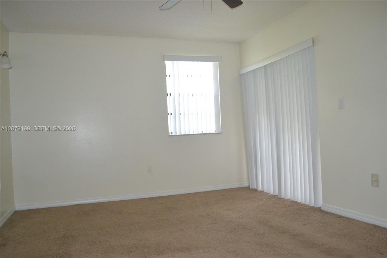 8601 NW 34th Pl, Unit A208, Sunrise, FL 33351 Photo