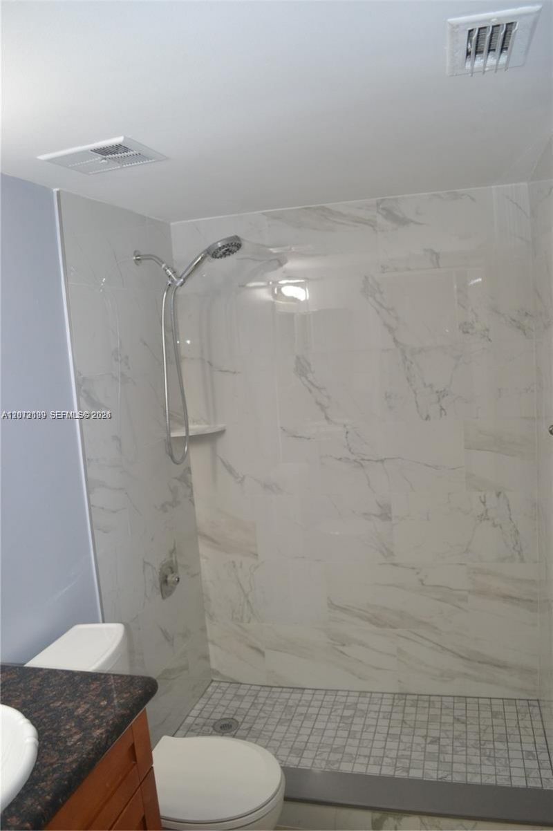 8601 NW 34th Pl , Unit A208, Sunrise, FL 33351 Photo